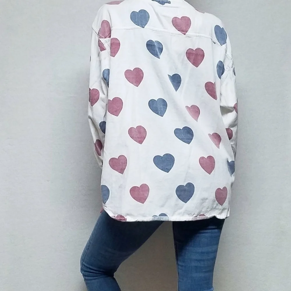 Vintage 80s Carolina Colours 11 White Blue Red Heart Denim V-neck Button Up Top - Picture 3 of 13